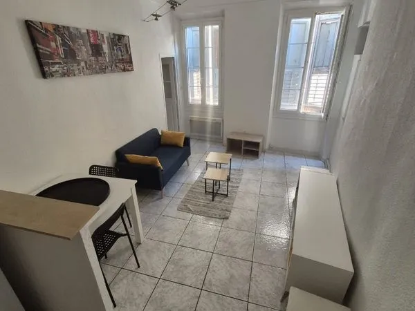 A louer appartement 2 pièces idéal étudiant