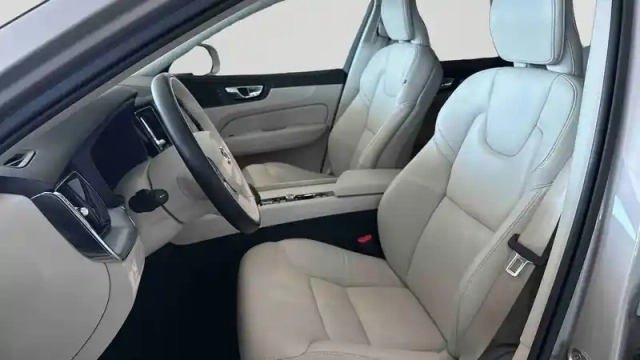 Volvo Xc60 t6 recharge awd 253 ch + 145 ch geartronic 8 — photo 11