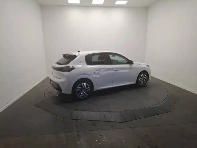 Peugeot 208 puretech 100 s&amp;s bvm6 — photo 4