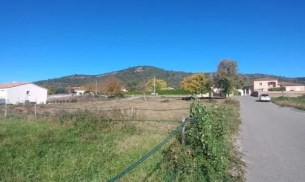 Terrain 1530 m²