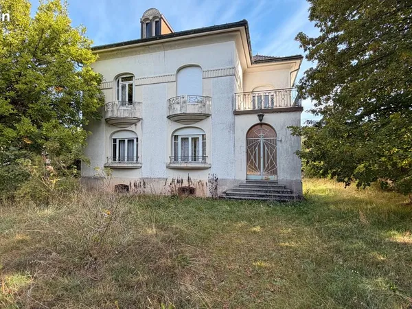 Propriété 8 pièces 270 m²