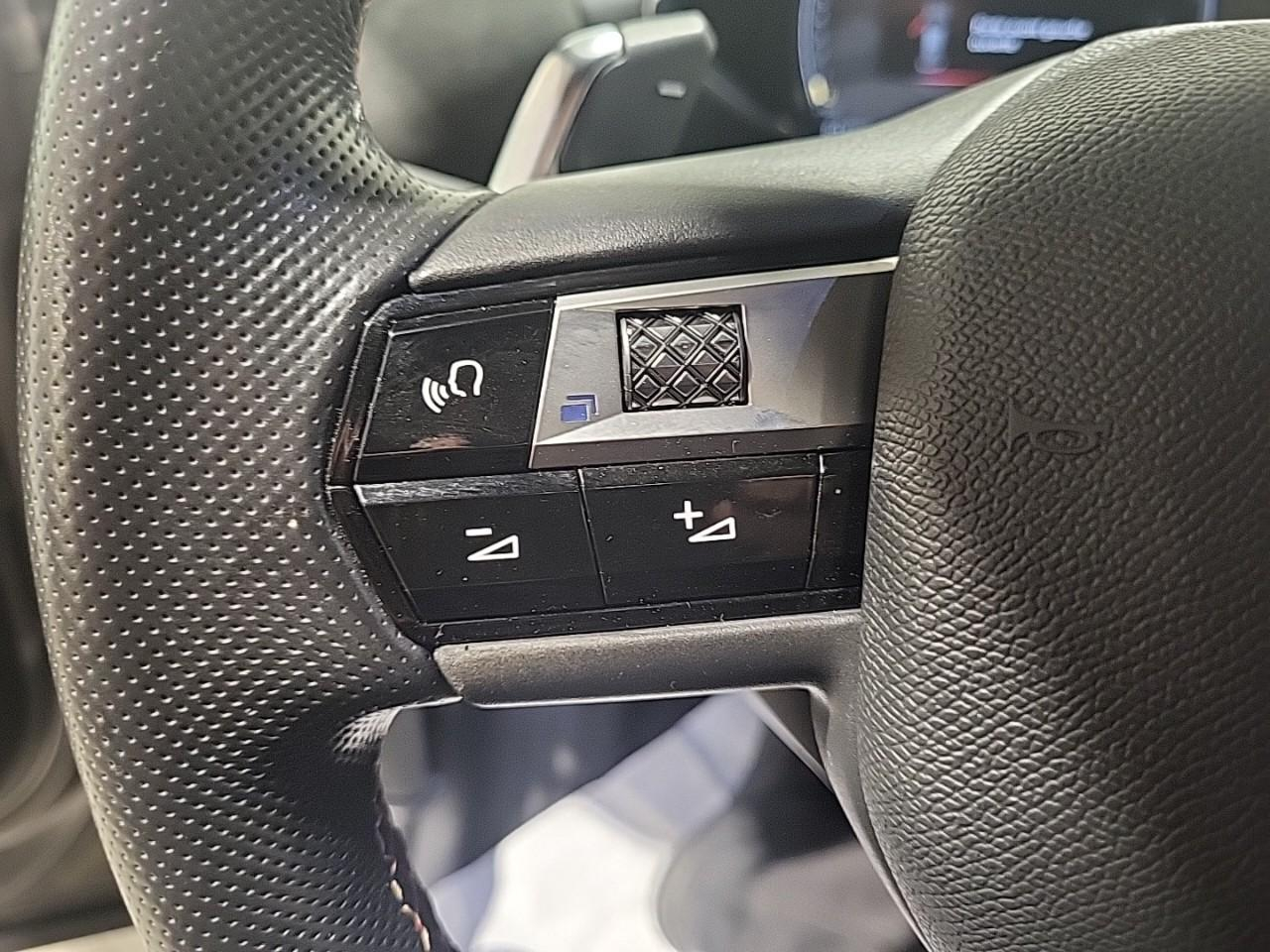 Ds Ds 3 crossback puretech 130 eat8 performance line+ — photo 18