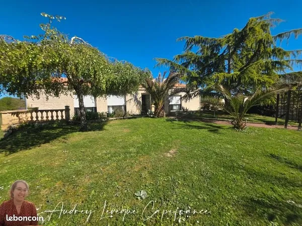 Maison 7 pièces 349 m²