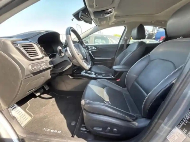 Kia Xceed 1.6 gdi 105ch + plug-in 60.5ch premium dct6 — photo 10