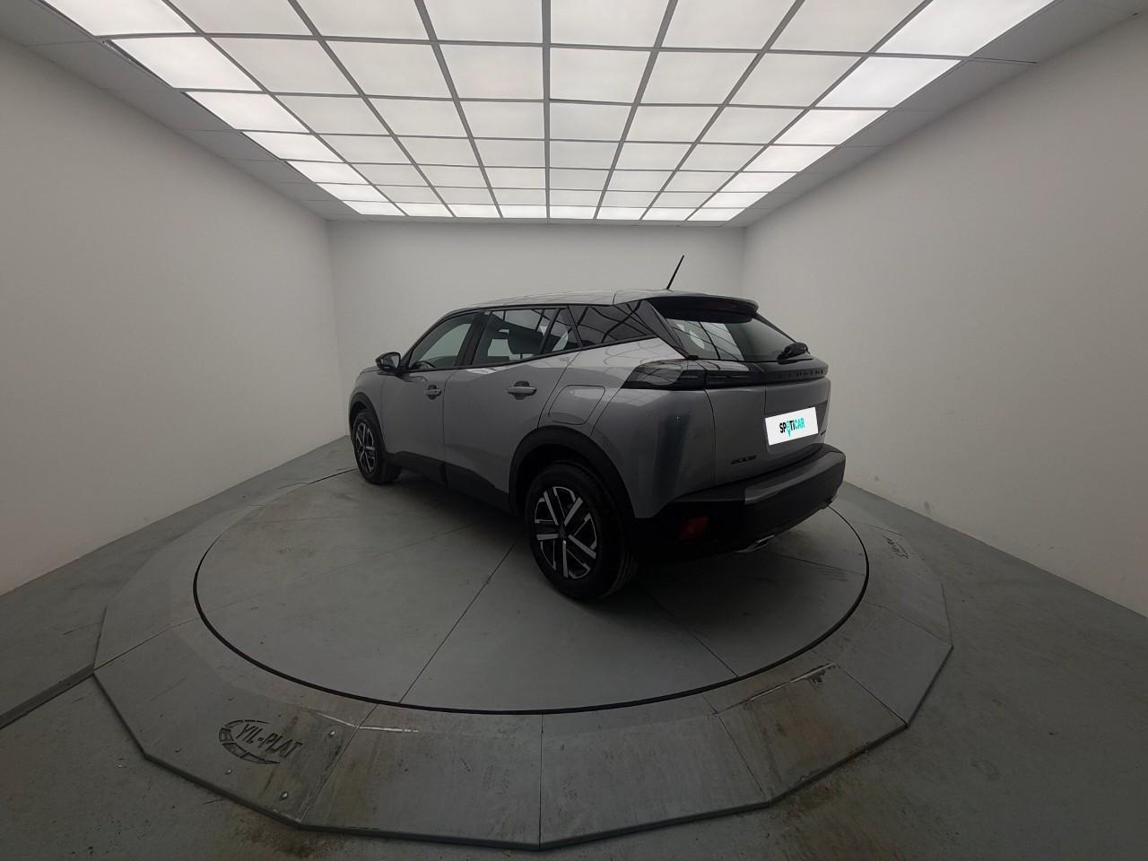 Peugeot 2008 hybrid 145 e-dcs6 style — photo 3