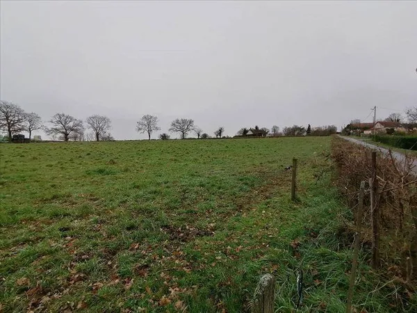 Terrain 2165 m²