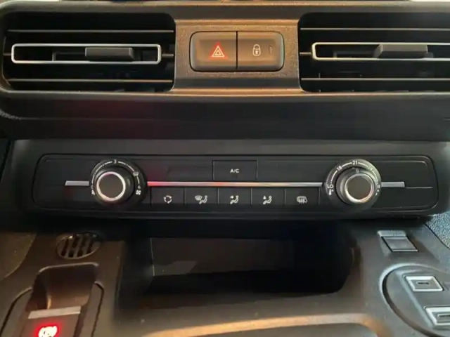 Peugeot Partner m charge utile majorée electrique 136ch  (prime cee b2b 5110? deduit) — photo 13
