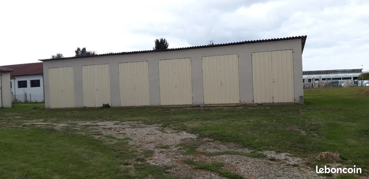Photo 1