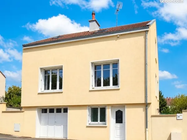 Maison individuelle - 3 chambres - Jardin - Proche gare