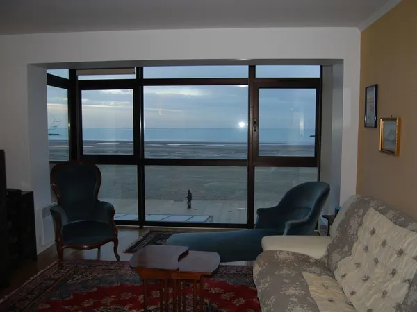 APPARTEMENT DIGUE DE MER BOW-WINDOW - MALO-LES-BAINS