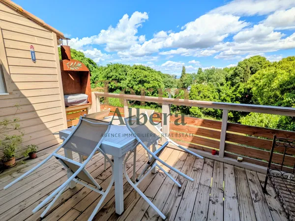 SOREDE CENTRE Appartement avec Terrasse