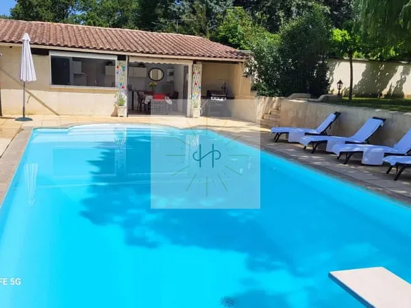 Maison de Charme avec Piscine à Montboucher-sur-Jabron