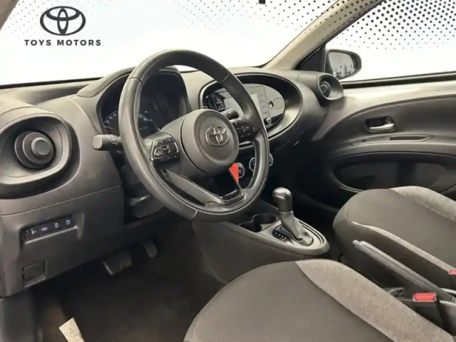 Toyota Aygo 1.0 s-cvt 72 dynamic — photo 11