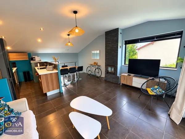 Maison Vente La Guierche 2p 68m² 138000€