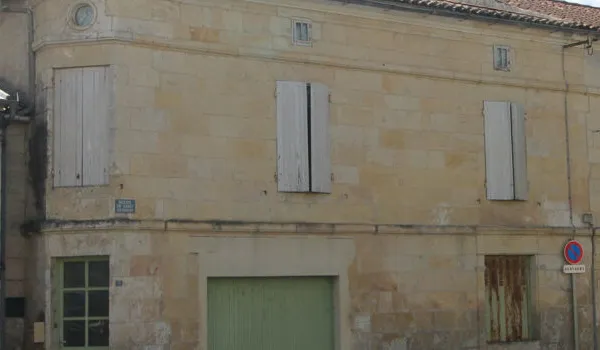 Maison 7 pièces 217 m²