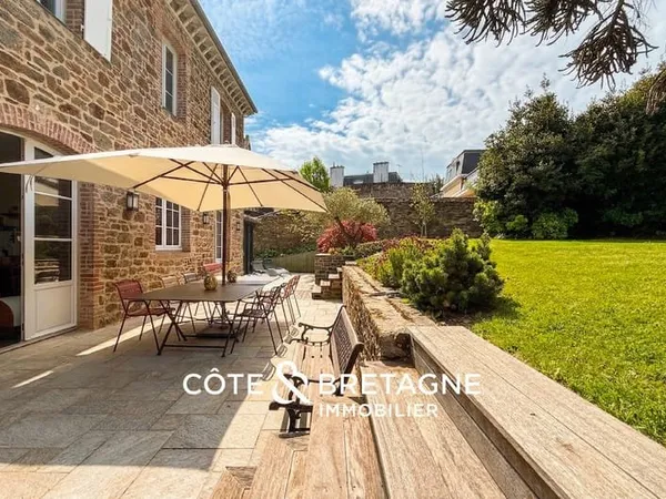 Maison bourgeoise à Saint-Servan Demeure familiale de char