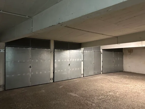 Vends lot de box fermés