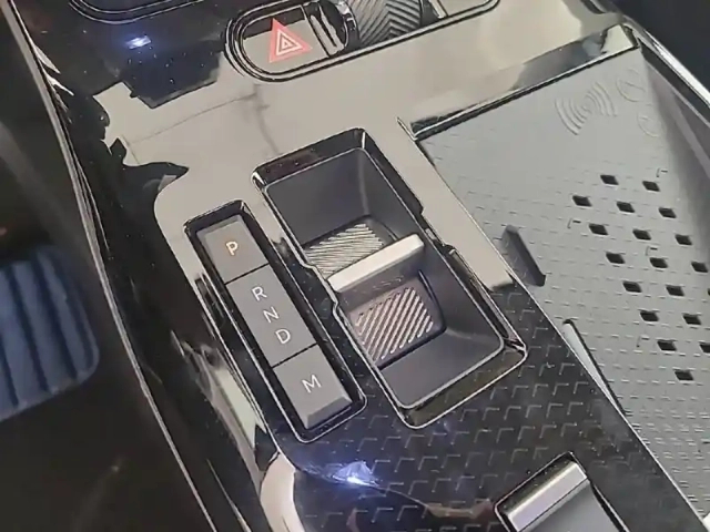 Citroën C5 Aircross hybride 145 ch e-dcs6 — photo 14
