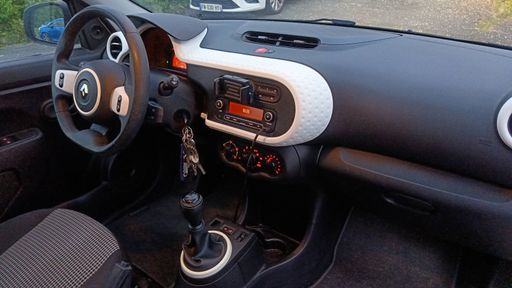 Renault Twingo 1.0 SCe 65 - Intens – 2020 – 100450 km – Essence – Boîte Manuelle — photo 10