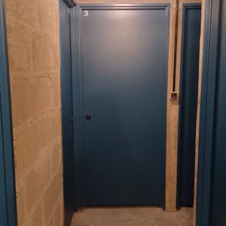 📦 Cave/Local de stockage sécurisé - 12,5 m³, 3 mn gare de la Garenne-Colombes
