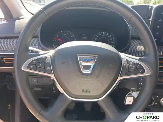 Dacia Sandero eco-g 100 — photo 17