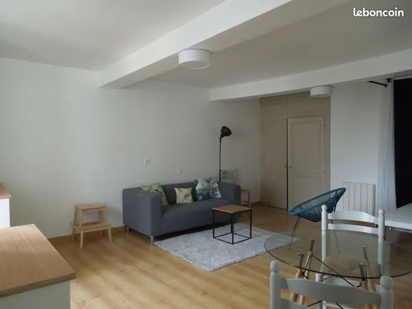 Appartement - studio meublé 45m² centre bourg