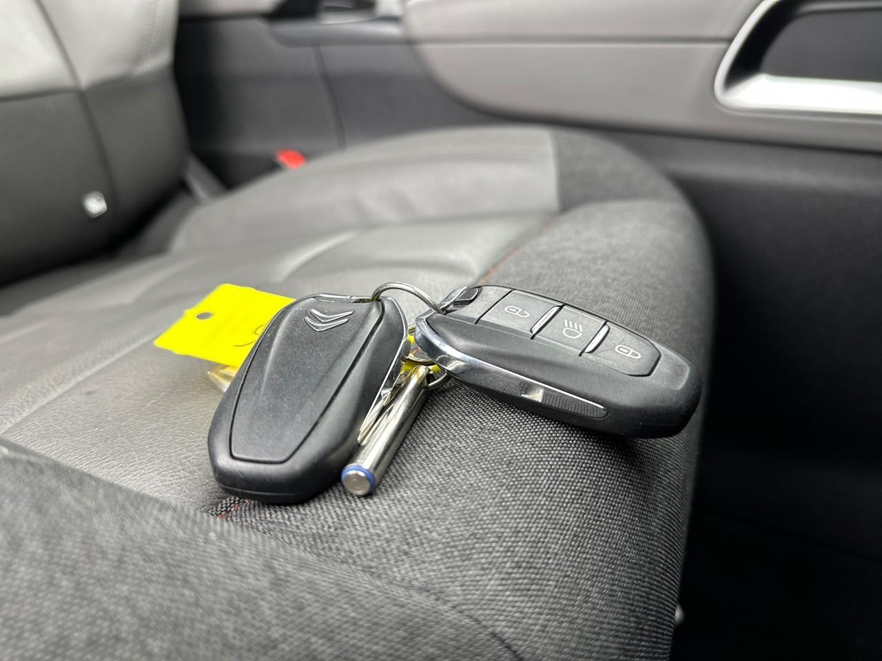 Citroën C5 Aircross hybride rechargeable 225 s&s e-eat8 shine — photo 37