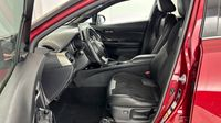 Toyota C-Hr 122h Collection 2WD E-CVT RC18 — photo 12
