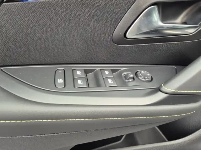 Peugeot 208 hybrid 110 e-dcs6 — photo 23