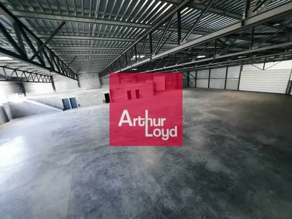 Local d'activité 2755 m²