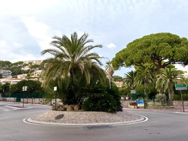 Local commercial 65 m² Carnolès