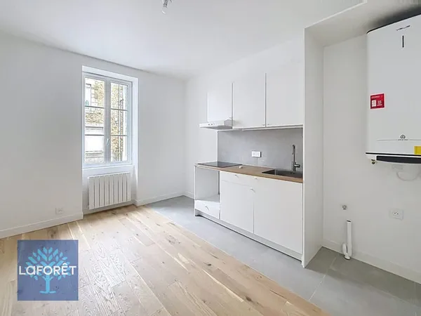 Appartement Fougeres 2 pièce(s) 29.99 m2