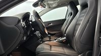 Mercedes Gla 180 Sensation — photo 12