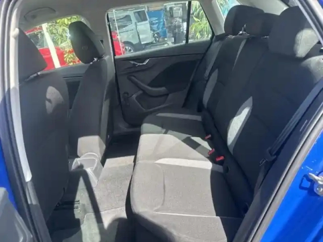 Skoda Kamiq 1.0 tsi 95ch active — photo 11
