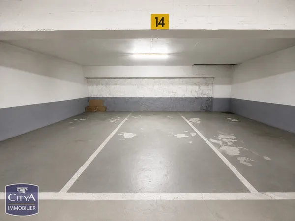 Stationnement Vente Paris   23500€
