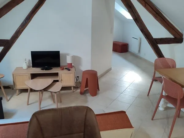 Loue appartement meublé F3