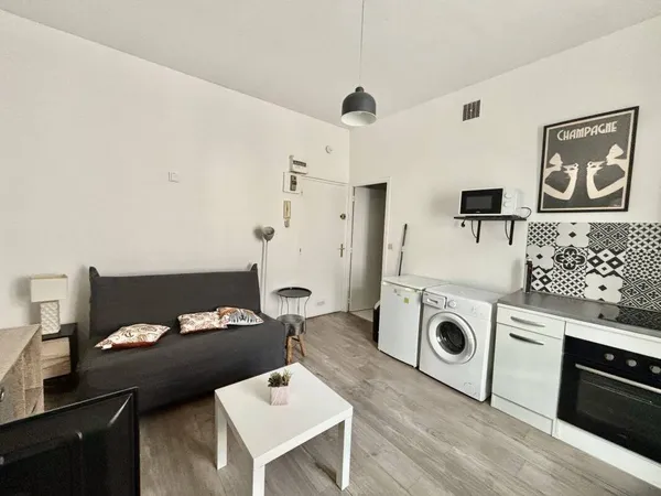 Studio 1 pièce 20 m²
