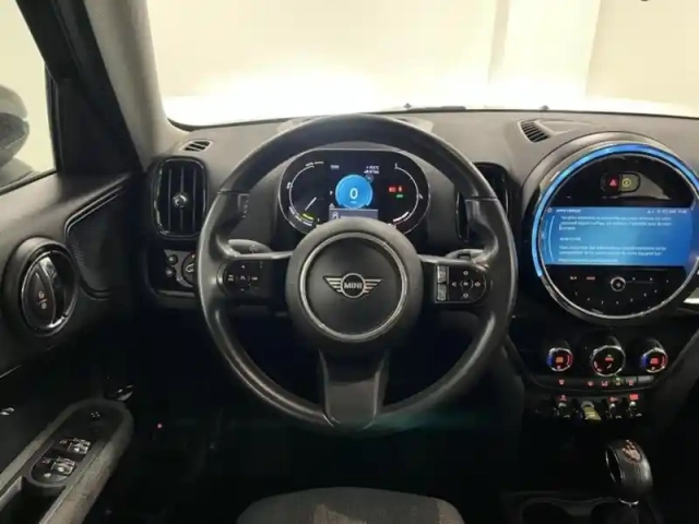 Mini Countryman cooper se 125ch + 95ch essential all4 bva6 — photo 10