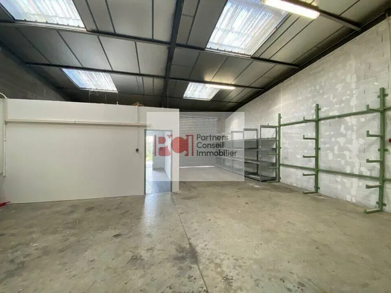 Photo 2