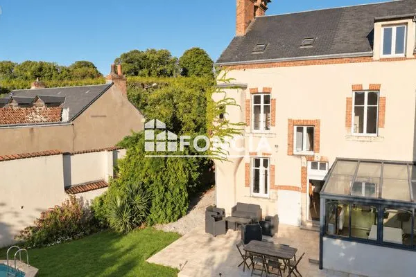 Maison 9 pièces 179 m²