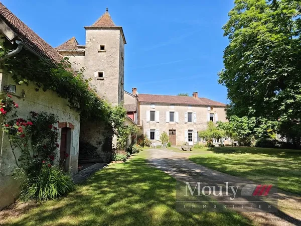 PROPRIETE DE CARACTERE - ANCIEN MOULIN