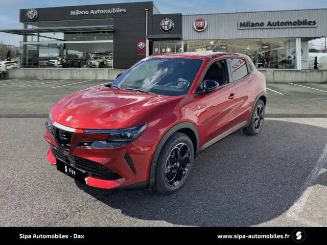Alfa Romeo Junior elettrica 156 ch — photo 1