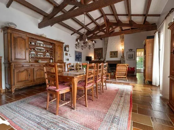 Maison 5 pièces 148 m²