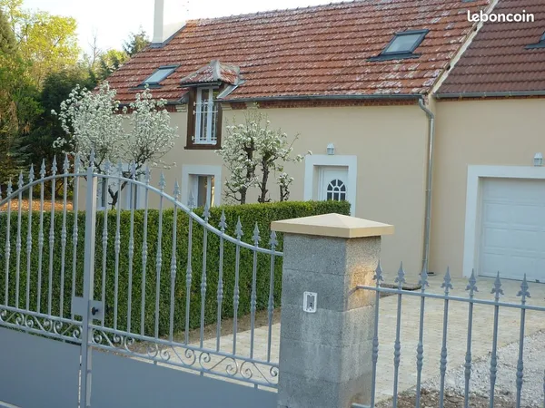 Longère Trouy bourg