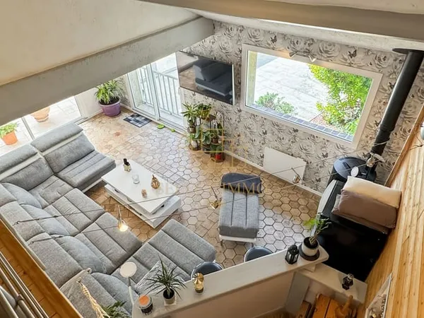 Maison 6 pièces 178 m²