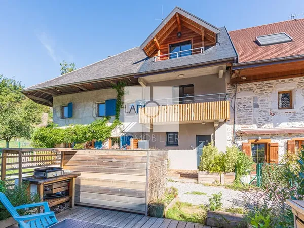 Saint-Jorioz Maison rénovée entre lac et montagnes