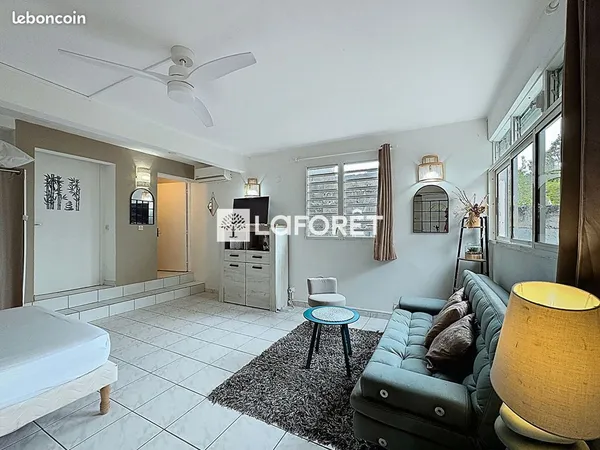 Studio 1 pièce 35 m²