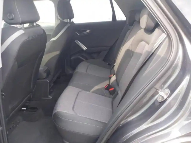 Audi Q2 35 tdi 150 s tronic 7 — photo 15