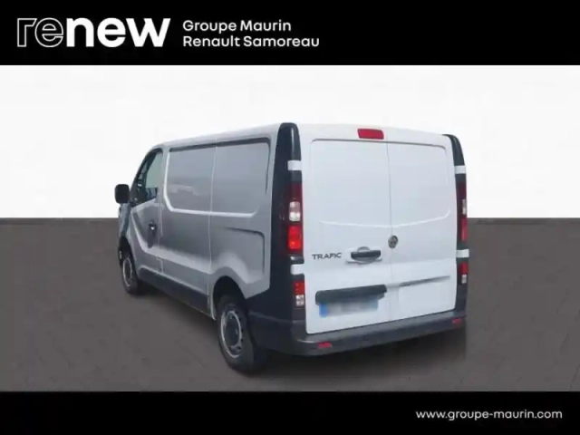Renault Trafic fg l1h1 2t8 2.0 blue dci 130ch grand confort e6e — photo 4