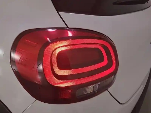 Citroën C3 puretech 110 s&amp;s — photo 17